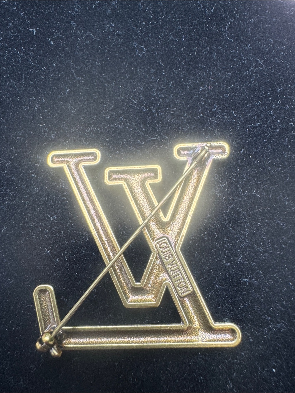 Brooch Gold tone Twisted Rope Pin - Picture 5 of 5